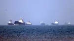 Pese a la extensión de la tregua entre Estados Unidos e Irán para garantizar el tránsito por el estrecho de Ormuz, Washington mantiene sanciones contra buques y entidades vinculadas al petróleo iraní para aumentar la presión sobre Teherán.