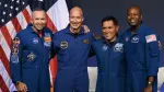 Los astronautas Randy Bresnik, Luca Parmitano, Frank Rubio y Andre Douglas fueron seleccionados para encabezar la misión Artemis III de la NASA con Space X y Blue Origin. Foto: AFP