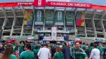 Llegada de los aficionados al partido inaugural de la Copa del Mundo 2026 en el Estadio Ciudad de México.
