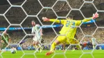 Lionel Messi anotó tres goles en el partido frente a Argelia, con lo que sumó 16 anotaciones en las justas mundialistas.