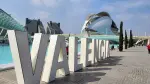 La Ciudad de las Artes y las Ciencias simboliza la Valencia contemporánea, entre arquitectura, cultura, innovación y espacios abiertos junto al antiguo cauce del río Turia.