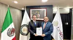 El presidente de Nacer Global, Jorge Nacer Gobera, y el titular de la UIF, Omar Reyes Colmenares, firmaron el convenio para el desarrollo y difusión de los contenidos autorizados por la dependencia federal.