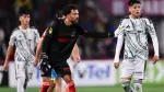 Colo Colo's Cape Verdean goalkeeper Vozinha (L) looks on during the Copa Chile football match between Colo Colo and Union Espanola at the Nacional Stadium in Santiago on August 26, 2026. (Photo by Javier TORRES / AFP)
