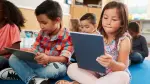 La SEP elaboró tres decálogos para promover el uso responsable de celulares y otros dispositivos electrónicos entre estudiantes. Las recomendaciones cambian según el nivel educativo y algunas se extienden fuera de las aulas.
