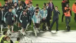 En su última presentación, el mago volvió a hacer lo suyo: Lionel Messi se retiró de la selección argentina el martes en Buenos Aires con gol, doble asistencia y una fiesta digna del que muchos consideran el mejor futbolista de la historia.

Síguenos en nuestras redes sociales para mantenerte informado! 

Twitter: https://twitter.com/eleconomista 
Sitio web: https://www.eleconomista.com.mx/ 
Facebook: https://www.facebook.com/ElEconomista.mx 
Instagram: https://www.instagram.com/eleconomistamx 

#ElEconomista #EETV #AFP
