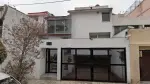 Dulce García murió tras someterse a una liposucción en un inmueble de la colonia Del Valle, señalado como una clínica clandestina. El caso abre preguntas sobre las condiciones en las que operan estos establecimientos y la vigilancia de los servicios de cirugía estética.
