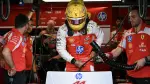 Lewis Hamilton, piloto británico de Ferrari, se prepara para la última sesión de prácticas libres del Gran Premio de Estados Unidos de Fórmula 1 en Austin, Texas. Foto: AFP.