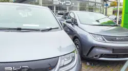El año pasado se comercializaron en México más de 240,000 unidades de marcas originarias del país asiático y BYD se perfiló como la más importante, superando a logotipos de mayor trayectoria en el país como Chrysler, Hyundai, Ford o Honda.

Para más información del tema, visita: https://www.eleconomista.com.mx/empresas/marcas-chinas-autos-son-terceras-elegidas-mexico-20260123-796675.html

¡Síguenos en nuestras redes sociales para mantenerte informado!

Twitter: https://twitter.com/eleconomista 
Facebook: https://www.facebook.com/ElEconomista.mx
Instagram: https://www.instagram.com/eleconomistamx
LinkedIn: https://www.linkedin.com/company/el-economista/

#ElEconomista #Autos #China
