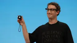 Mark Zuckerberg, director ejecutivo de Meta, presentó un pequeño dispositivo portátil llamado Meta Charm para utilizar su nuevo asistente de IA, Muse, con lo que amplía los esfuerzos de la empresa en materia de hardware más allá de sus exitosas gafas inteligentes.