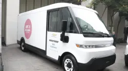 GM dona dos Chevrolet BrightDrop eléctricas