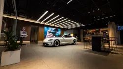 pORSCHE Studio Naples