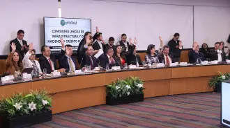 Sesión ordinaria de las comisiones unidas de Infraestructura y de Hacienda y Crédito Público de la Cámara de Diputados del miércoles 25 de marzo.