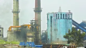 Altos Hornos de México (AHMSA), acordó entregar su participación mayoritaria a un grupo de inversionistas extranjeros