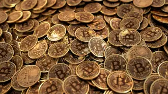 La senadora republicana Cynthia Lummis afirmó el jueves que la Fed debería vender parte de sus reservas de oro de la década de 1970 para comprar bitcoins.