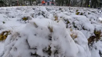 Después de varios días de bajas temperaturas el Volcán Xinantécatl nos ofreció un paisaje nevado, en las siguientes horas se esperan bajas temperaturas debido al frente frío número 23 y su masa de aire polar.