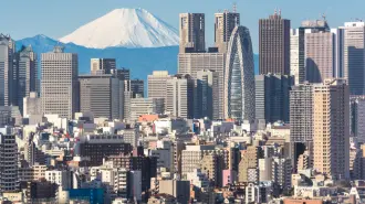 Japón registró en 2024 una cantidad récord de suicidios entre alumnos escolares y liceales, según datos del Ministerio de Salud divulgados el miércoles.

Para más información del tema, visita: https://www.eleconomista.com.mx/internacionales/japon-registro-cifra-record-suicidios-estudiantes-20250129-744096.html

¡Síguenos en nuestras redes sociales para mantenerte informado!

Twitter: https://twitter.com/eleconomista 
Facebook: https://www.facebook.com/ElEconomista.mx
Instagram: https://www.instagram.com/eleconomistamx
LinkedIn: https://www.linkedin.com/company/el-economista/

#ElEconomista #EETV