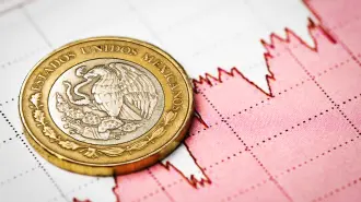 Sin cambios, pronósticos de inflación trimestral; objetivo puntual de 3% se sigue esperando para el segundo trimestre del 2026.

Para más información del tema, visita: https://www.eleconomista.com.mx/sectorfinanciero/banxico-recorta-tasa-otros-50-puntos-base-anticipa-ajustes-similares-delante-20250327-752326.html

¡Síguenos en nuestras redes sociales para mantenerte informado!

Twitter: https://twitter.com/eleconomista 
Facebook: https://www.facebook.com/ElEconomista.mx
Instagram: https://www.instagram.com/eleconomistamx
LinkedIn: https://www.linkedin.com/company/el-economista/

#ElEconomista #EETV