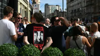 La banda originaria de Manchester, Inglaterra, realizará 41 conciertos por cuatro continentes con paradas por Argentina, Brasil, Chile y México.

Para más información del tema, visita: https://www.eleconomista.com.mx/arteseideas/oasis-arranca-gira-regreso-cardiff-20250704-766721.html 

¡Síguenos en nuestras redes sociales para mantenerte informado!

Twitter: https://twitter.com/eleconomista 
Facebook: https://www.facebook.com/ElEconomista.mx
Instagram: https://www.instagram.com/eleconomistamx
LinkedIn: https://www.linkedin.com/company/el-economista/

#ElEconomista #EETV #Oasis