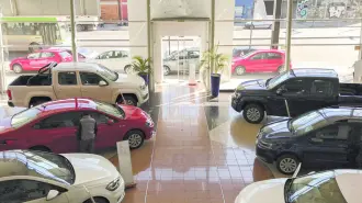 La Condusef recomienda considerar el historial de robo como un factor clave al elegir un vehículo, ya que esto podría incrementar la prima del seguro.

Para más información del tema, visita: https://www.eleconomista.com.mx/finanzaspersonales/son-autos-robados-mexico-dato-subir-seguro-20250717-768593.html 

¡Síguenos en nuestras redes sociales para mantenerte informado!

Twitter: https://twitter.com/eleconomista 
Facebook: https://www.facebook.com/ElEconomista.mx
Instagram: https://www.instagram.com/eleconomistamx
LinkedIn: https://www.linkedin.com/company/el-economista/

#ElEconomista #EETV