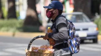 La pobreza tuvo una disminución histórica, en buena medida por el fortalecimiento de los ingresos por el trabajo. Sin embargo, las carencias sociales aún son visibles, el acceso a servicios de salud creció. En ambos casos, hay conexión con el mercado laboral. 

Para más información del tema, visita: https://www.eleconomista.com.mx/capital-humano/reduccion-pobreza-mexico-dice-alerta-sobre-mercado-laboral-20250815-772784.html

Twitter: https://twitter.com/eleconomista   
Sitio web: https://www.eleconomista.com.mx/   
Facebook: https://www.facebook.com/ElEconomista.mx   
 
#ElEconomista#EETV