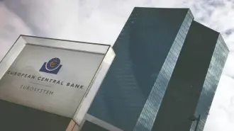 La presidenta del BCE, Christine Lagarde, afirmó en julio que el banco central de la eurozona está "en un buen momento" cuando dejó su tasa oficial estable en el 2%.

Para más información del tema, visita: https://www.eleconomista.com.mx/economia/banco-central-europeo-reanudar-septiembre-conversaciones-sobre-recorte-tasas-20250823-773991.html 

¡Síguenos en nuestras redes sociales para mantenerte informado!

Twitter: https://twitter.com/eleconomista 
Facebook: https://www.facebook.com/ElEconomista.mx
Instagram: https://www.instagram.com/eleconomistamx
LinkedIn: https://www.linkedin.com/company/el-economista/

#ElEconomista #EETV #BCE