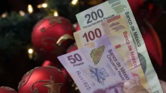 Aunque el aguinaldo se suele otorgar en diciembre, hay trabajadores que lo recibirán a partir de noviembre, esto por un decreto presidencial.

Para más información del tema, visita: https://www.eleconomista.com.mx/capital-humano/aguinaldo-anticipado-trabajadores-reciben-prestacion-noviembre-20251107-785476.html

¡Síguenos en nuestras redes sociales para mantenerte informado!

Twitter: https://twitter.com/eleconomista 
Facebook: https://www.facebook.com/ElEconomista.mx
Instagram: https://www.instagram.com/eleconomistamx
LinkedIn: https://www.linkedin.com/company/el-economista/

#ElEconomista #EETV