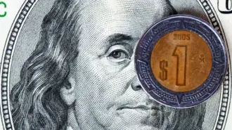 La divisa local gana terreno apoyada por las expectativas de los operadores sobre un esperado recorte a la tasa de interés por parte de la Fed el próximo mes.