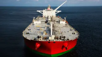 Estados Unidos "interceptó" un petrolero frente a las costas de Venezuela el sábado, el último golpe en una campaña de presión contra Caracas, informó el gobierno estadounidense.

¡Síguenos en nuestras redes sociales para mantenerte informado!

Twitter: https://twitter.com/eleconomista 
Facebook: https://www.facebook.com/ElEconomista.mx
Instagram: https://www.instagram.com/eleconomistamx
LinkedIn: https://www.linkedin.com/company/el-economista/
T

#ElEconomista #EETV