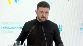 Al menos tres personas murieron y varias resultaron heridas en ataques rusos con drones y misiles contra el sector energético ucraniano, que provocaron nuevos cortes de electricidad.