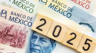 La economía mexicana estaría dando señales de una mejora hacia el cierre del 2025, luego de que en el año se observara una debilidad, de acuerdo con la información del Sistema de Indicadores Cíclicos del Inegi.

Para más información del tema, visita: https://www.eleconomista.com.mx/economia/economia-mexicana-da-senales-mejora-cierre-2025-indicadores-ciclicos-20260108-794364.html

¡Síguenos en nuestras redes sociales para mantenerte informado!

Twitter: https://twitter.com/eleconomista 
Facebook: https://www.facebook.com/ElEconomista.mx
Instagram: https://www.instagram.com/eleconomistamx
LinkedIn: https://www.linkedin.com/company/el-economista/

#ElEconomista #EETV