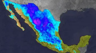 El SMN recomienda a la población mantenerse atenta a los avisos oficiales, extremar precauciones ante el frío, lluvias intensas y vientos fuertes, y atender las indicaciones de Protección Civil, especialmente en zonas montañosas y costeras.

Para más información del tema, visita: https://www.eleconomista.com.mx/politica/segunda-tormenta-invernal-frente-frio-27-marcaran-inicio-semana-lluvias-intensas-frio-extremo-20260111-794768.html

¡Síguenos en nuestras redes sociales para mantenerte informado!

Twitter: https://twitter.com/eleconomista 
Facebook: https://www.facebook.com/ElEconomista.mx
Instagram: https://www.instagram.com/eleconomistamx
LinkedIn: https://www.linkedin.com/company/el-economista/
T

#ElEconomista #EETV