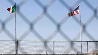 El presidente estadounidense, Donald Trump, de nuevo causó polémica este jueves con sus declaraciones en redes sociales sobre las peticiones que hace a sus socios en todo el mundo, en esta ocasión, declaró que debió haber pedido a la OTAN que “defendiera” la frontera entre México y Estados Unidos de los migrantes".

Para más información del tema, visita: https://www.eleconomista.com.mx/internacionales/trump-propone-otan-despliegue-militar-frontera-mexico-frenar-migracion-20260123-796712.html

¡Síguenos en nuestras redes sociales para mantenerte informado!

Twitter: https://twitter.com/eleconomista 
Facebook: https://www.facebook.com/ElEconomista.mx
Instagram: https://www.instagram.com/eleconomistamx
LinkedIn: https://www.linkedin.com/company/el-economista/

#ElEconomista #OTAN #Trump