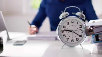 México se sumará a Ecuador y Chile como los países de América Latina con una jornada laboral legal de 40 horas semanales.

Para más información del tema, visita: https://www.eleconomista.com.mx/capital-humano/mexico-sera-tercer-pais-latino-jornada-laboral-40-horas-20260219-800663.html

¡Síguenos en nuestras redes sociales para mantenerte informado!

Twitter: https://twitter.com/eleconomista 
Facebook: https://www.facebook.com/ElEconomista.mx
Instagram: https://www.instagram.com/eleconomistamx
LinkedIn: https://www.linkedin.com/company/el-economista/

#ElEconomista #JornadaLaboral