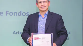Arturo Orozco, director general de Value Operadora de Fondos recibio el reconocimiento Morningstar