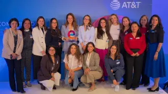 Presenta AT&T México la Comunidad eNOVADORAS para impulsar a las emprendedoras
