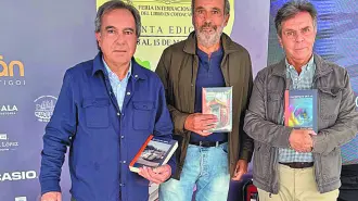 Las tres novelas de ficción de Luis Ortiz, Jorge Landa y Fernando Ortiz son las primeras del catálogo de este sello y ya están disponibles en la plataforma de Amazon y próximamente en librerías. Son cofundadores de la empresa editorial Viejos Letreros.