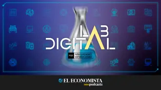 La inteligencia artificial ya forma parte de nuestra vida cotidiana, pero ¿realmente sabemos cómo usarla… o si deberíamos hacerlo? En este episodio de Lab Digital, Iván Quezada y Katyana Gómez conversan con la escritora y periodista Nelly Acosta Vázquez sobre por dónde empezar con la IA, los riesgos de adoptarla sin entenderla, su impacto en el trabajo y la creatividad, y los límites entre aprovecharla y depender de ella.