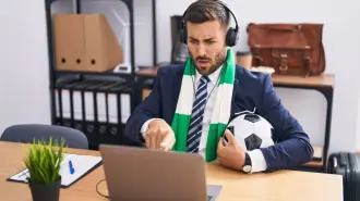 Las quinielas de futbol son recomendadas para integrar a los colaboradores, sin embargo, hay escenarios en los que la práctica puede ameritar más que una tarjeta amarilla en la cancha laboral; especialistas dan sus recomendaciones para evitar sanciones y problemas.

¡Síguenos en nuestras redes sociales para mantenerte informado!