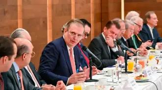 El secretario de Economía, Marcelo Ebrard, adelantó que durante la reunión con el representante comercial de la Casa Blanca, Jamieson Greer, el gobierno mexicano insistirá en mantener el acuerdo comercial y eliminar los aranceles.