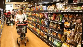 Considerando el dato de marzo, el Indicador de Consumo Big Data muestra que el consumo ha caído en promedio 2.0% en lo que va de 2026 frente al mismo periodo de 2025, lo que implica una diferencia de 9.9 puntos porcentuales.
