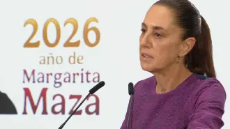 La presidenta de México, Claudia Sheinbaum, confirmó este miércoles que invitó a Luisa María Alcalde a integrarse como titular de la Consejería Jurídica del Ejecutivo federal, tras la salida de Esthela Damián, quien dejará el cargo a finales de abril para buscar participar políticamente en Guerrero.

Para más información del tema, visita: https://www.eleconomista.com.mx/politica/sheinbaum-invita-luisa-maria-alcalde-consejeria-juridica-salida-morena-queda-manos-20260422-809921.html

¡Síguenos en nuestras redes sociales para mantenerte informado!

Twitter: https://twitter.com/eleconomista 
Facebook: https://www.facebook.com/ElEconomista.mx
Instagram: https://www.instagram.com/eleconomistamx
LinkedIn: https://www.linkedin.com/company/el-economista/

#ElEconomista #Sheinbaum #LuisaMaríaAlcalde
