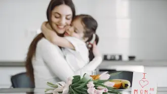 Las flores, aunque aparecen, han perdido lugares entre los regalos preferidos para el Día de las Madres.