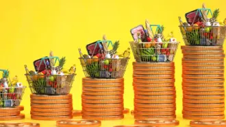 En México, cada mexicano que vive en el entorno urbano necesitó de 4,954 pesos para poder acceder a la canasta alimentaria y de bienes y servicios, un monto que creció más que la inflación en el periodo de abril, de acuerdo con la información divulgada por el Inegi.

Para más información del tema, visita: https://www.eleconomista.com.mx/economia/mexicanos-necesitaron-4-954-pesos-acceder-canasta-basica-encarecio-inflacion-20260511-812918.html

Twitter: https://twitter.com/eleconomista 
Sitio web: https://www.eleconomista.com.mx/ 
Facebook: https://www.facebook.com/ElEconomista.mx 
Instagram: https://www.instagram.com/eleconomistamx 

#ElEconomista #EETV #Economía
