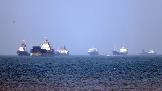 Buques anclados en el estrecho de Ormuz.