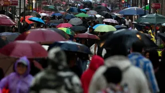 De acuerdo con la dependencia capitalina, las condiciones meteorológicas podrían presentarse entre las 15:00 horas de este sábado y las 03:00 horas del domingo 7 de junio, por lo que llamó a la población a tomar precauciones para evitar incidentes relacionados con encharcamientos, inundaciones y caída de objetos.