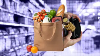Los mexicanos necesitaron de 4,888 pesos en junio pasado para poder acceder a la canasta básica de servicios y alimentos en las zonas urbanas, de acuerdo con las Líneas de Pobreza divulgadas por el Inegi.

Para más información del tema, visita: https://www.eleconomista.com.mx/economia/mexicanos-necesitaron-4-888-pesos-junio-acceder-canasta-basica-servicios-alimentos-20260713-822923.html

Twitter: https://twitter.com/eleconomista 
Sitio web: https://www.eleconomista.com.mx/ 
Facebook: https://www.facebook.com/ElEconomista.mx 
Instagram: https://www.instagram.com/eleconomistamx 

#ElEconomista #EETV #Economía