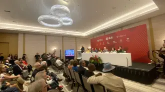 La autora nicaragüense, actualmente en el exilio, fue anunciada ganadora del máximo reconocimiento que otorga la Feria Internacional del Libro de Guadalajara y se convierte en la primera mujer centroamericana en llevarse la distinción.