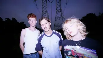 Timo de Wit, Daan Stuyven y Myrte Driesenaar integran el trío Mood Bored.