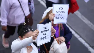 Segunda megamarcha de trabajadores del IMSS en la Ciudad de México.