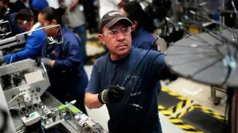 El presidente de la Conasami comentó que esta investigación se desarrolla con la colaboración del Instituto de Investigaciones Económicas de la Universidad Nacional Autónoma de México. Foto EE: Archivo